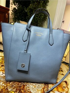 GUCCI Swing Tote medium blue pebbled leather crossbody shoulder bag